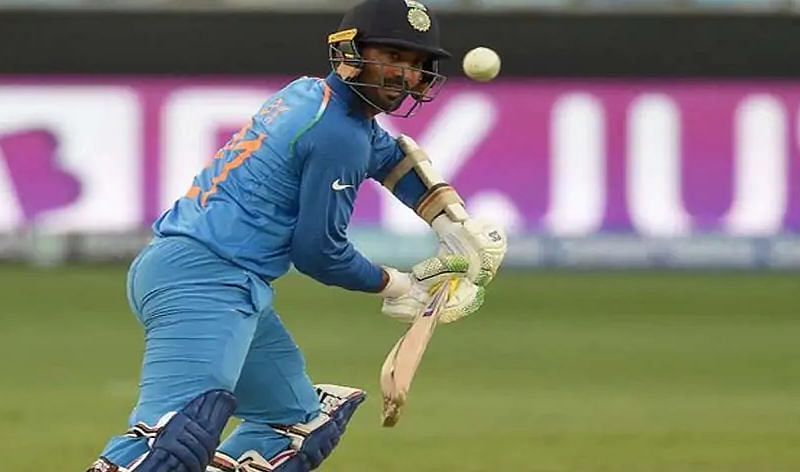 दिनेश कार्तिक फ़िलहाल टीम से बाहर हैं